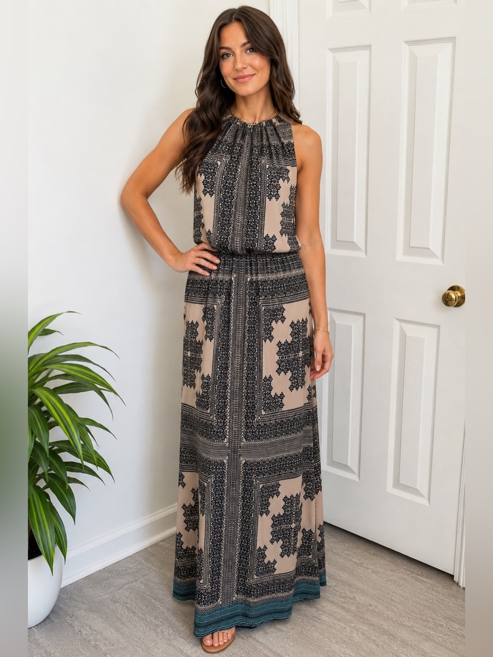 Maggy London Boho Printed Maxi Dress Size 6 Beige Black Sleeveless Stretch
